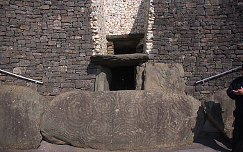 Newgrange, Fascinating physics, Timeless secrets, Intellectual pursuit HD wallpaper