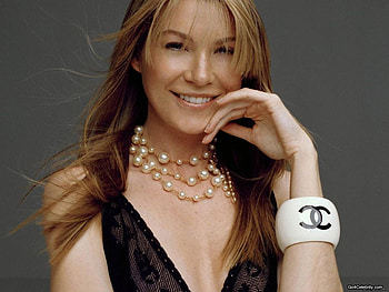 Ellen Pompeo, nice smile, necklace, pretty blue eyes, cute, long hair, actress, female HD wallpaper