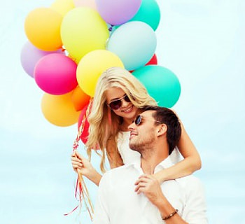 Happy Couple, couple, balloons, happy, love HD wallpaper