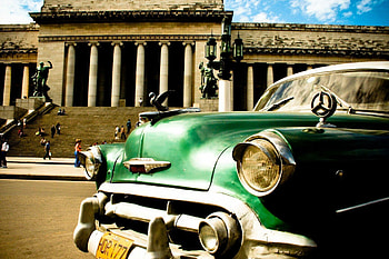 Rhythmic energy, Historic plazas, Artistic expression, Revolutionary spirit HD wallpaper