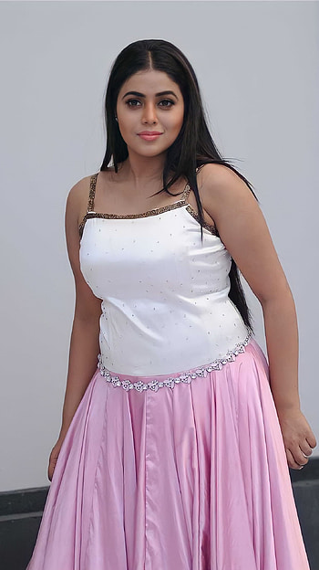 Poorna Kasim, telugu actress HD phone wallpaper