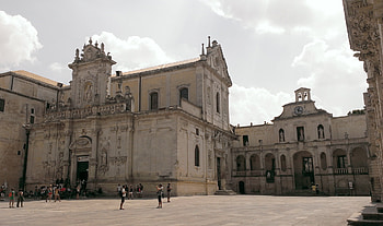 Lecce, Travels, Summer holiday time, First stop HD wallpaper