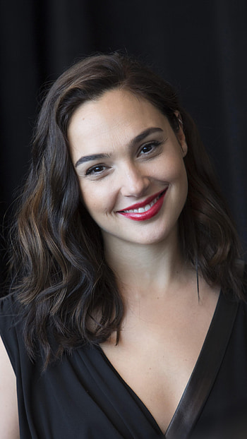 Gal Gadot, Heroine, Gal Gadot Heroine HD phone wallpaper