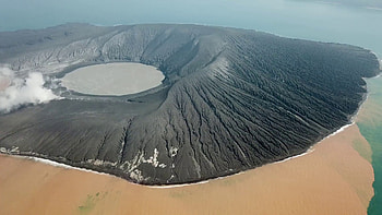 Anak Krakatau collapse, Aerial footage, Volcanic landslide, Eruption aftermath HD wallpaper