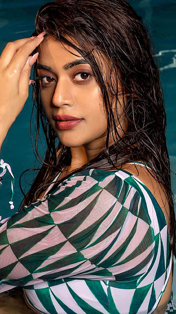 Yamini Bhaskar, telugu actress HD phone wallpaper