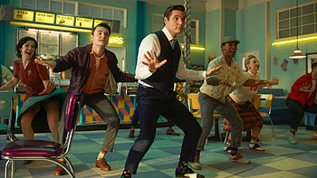 Happy Socks ad, Pedro Pascal HD wallpaper