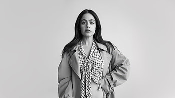 Molly Gordon L Officiel Magazine 2024, molly-gordon, celebrities, girls, model, monochrome, black-and-white HD wallpaper