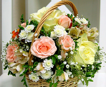Flowers, Roses, Chrysanthemum, Gypsophilus, Gipsophile, Basket, Handsomely, It's Beautiful HD wallpaper