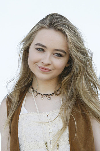 Sabrina Carpenter , Celebrity HQ , , 2019 HD phone wallpaper