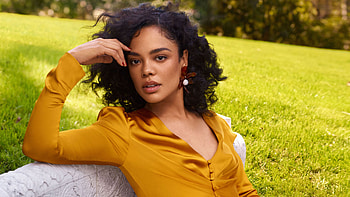 Tessa Thompson, Rising star, Captivating presence, Stellar career HD wallpaper