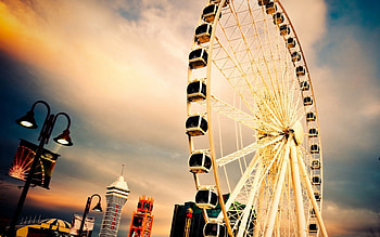 Merry-go-round, Ferris wheel HD wallpaper