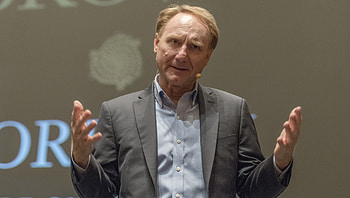 Dan Brown, Lawsuit, Hidden finances, Ex-wife's accusations HD wallpaper