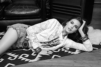Camila Queiroz Black And White, camila-queiroz, celebrities, girls, model, woman, monochrome, black-and-white HD wallpaper