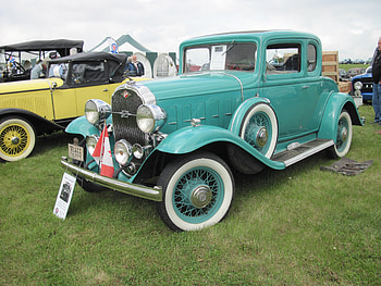1932 Buick GM, headlights, white, black, graphy, car, flag, nickel, wheels, green, yellow HD wallpaper