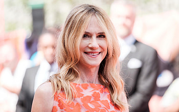 Holly Hunter portrait, American actress, hoot, Orange dress HD wallpaper