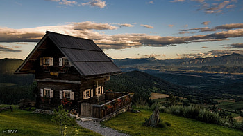 Country house, Mountain retreat, Nature's embrace, Scenic wonder HD wallpaper