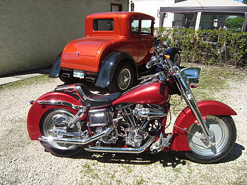 Custom FLH shovelhead and Ford Coupe, custom, hog, motorcycle, , harley davidson, flh HD wallpaper