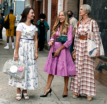 Carrie, Miranda, and Charlotte, And Just Like That... HD wallpaper