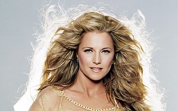 Lucy Lawless HD wallpaper