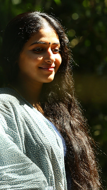 Anu sitara, malayalam actress HD phone wallpaper
