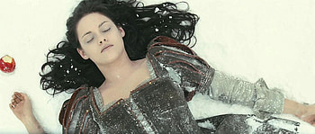 Snow White, winter, poison, brunette, snow white and the huntsman, beauty, movie, red, apple, kristen stewart HD wallpaper