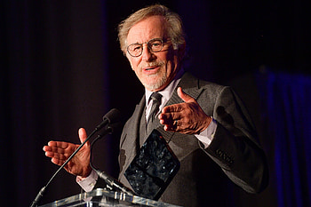 Steven Spielberg, Oscars rule change, Netflix controversy, Vanity Fair HD wallpaper