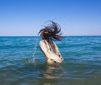 Sweet Emotions, summer, waves, sky, girl, ocean HD wallpaper