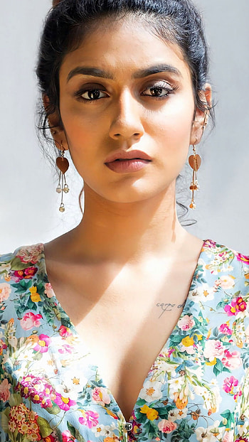 Priya prakash warrior, malayalam actress HD phone wallpaper