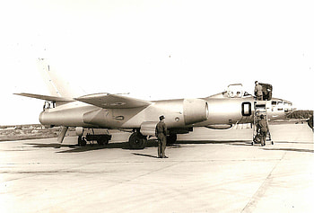 IL28, il 28, old, sky, bomber HD wallpaper