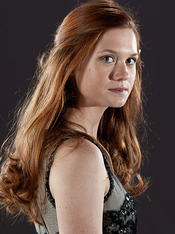 Ginny Weasley, Posted by john mercado HD phone wallpaper