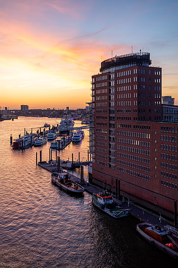 Cities, Sea, Boats, Building, Pier, Wharf, Port HD phone wallpaper