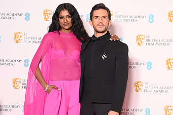 Jonathan Bailey, Simone Ashley, Dating in real life, TV Shows HD wallpaper