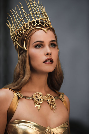 Athena, Isabel Lucas HD phone wallpaper
