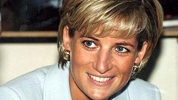 Artist remembers Princess Diana, 101 portraits HD wallpaper