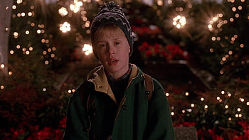 Home Alone 2, Classic Christmas movie, Kevin and Marv, Unforgettable comedy HD wallpaper
