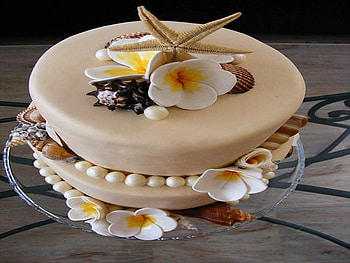 cake, starfish, pearls, flowers, wedding HD wallpaper