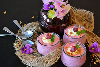 Raspberry cream, sweet, pansy, dessert, food, pink, flower, glass, spoon, cream HD wallpaper