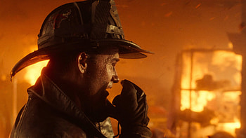 Backdraft, Mnner die durchs Feuer gehen, Kurt Russell's role, Movie available on The Movie Database HD wallpaper