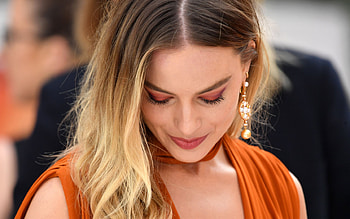Margot Robbie, Australian actress, portrait, shoot, orange dress, beautiful woman, makeup HD wallpaper