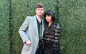 James Blake, Jameela Jamil, Assume form HD wallpaper