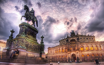 statue in dresden town square r, city, monument, building, r, square, statue HD wallpaper