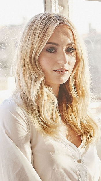 Sophie Turner, hollywood actress HD phone wallpaper
