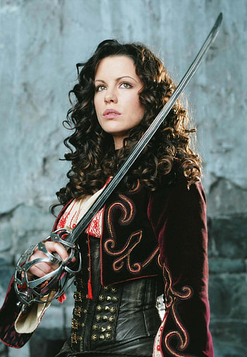 Van Helsing, Action-packed, Intense fight scenes, Immortal adversaries HD phone wallpaper