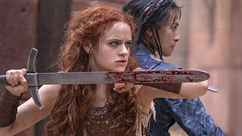 Joey King The Princess HD wallpaper