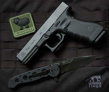 Glock 19 HD wallpaper