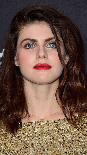 Alexandra Daddario, Beautiful HD phone wallpaper