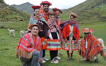 People in Peru, Peru, mountains, national costumes, people HD wallpaper