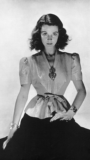 Vivien Leigh, HQ , Vintage charm, Gone with the Wind tribute HD phone wallpaper