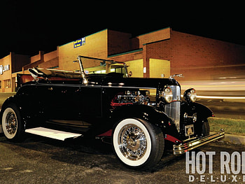 Family Jewel, vlassic, black, white walls, hemi power HD wallpaper