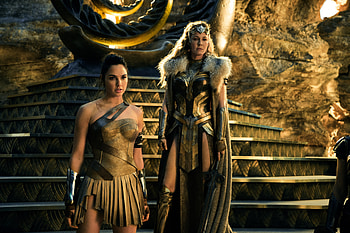 Wonder Woman With Her Mother Hippolyta, wonder-woman, movies, super-heroes, 2017-movies, gal-gadot HD wallpaper